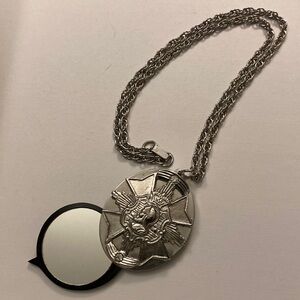 Source Unknown Silver Medallion Necklace